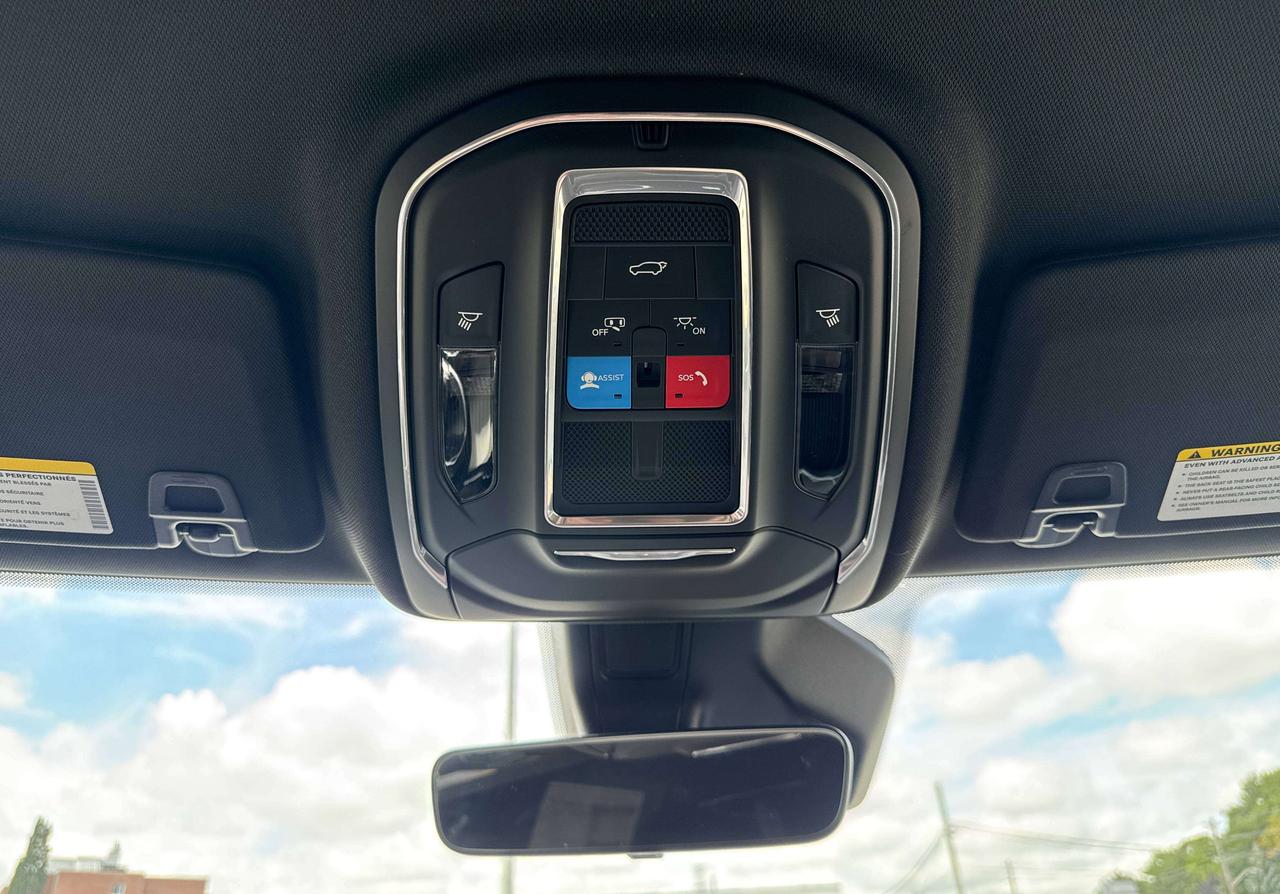 2026 Jeep Grand Cherokee ALTITUDE 4X4 Photo