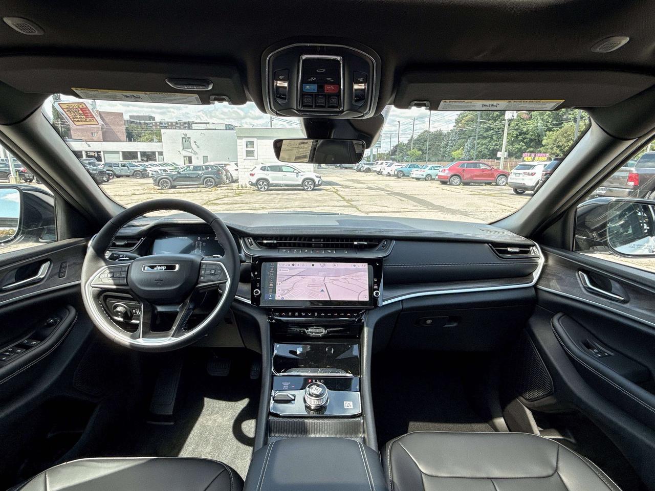 2026 Jeep Grand Cherokee LIMITED 4X4 Photo