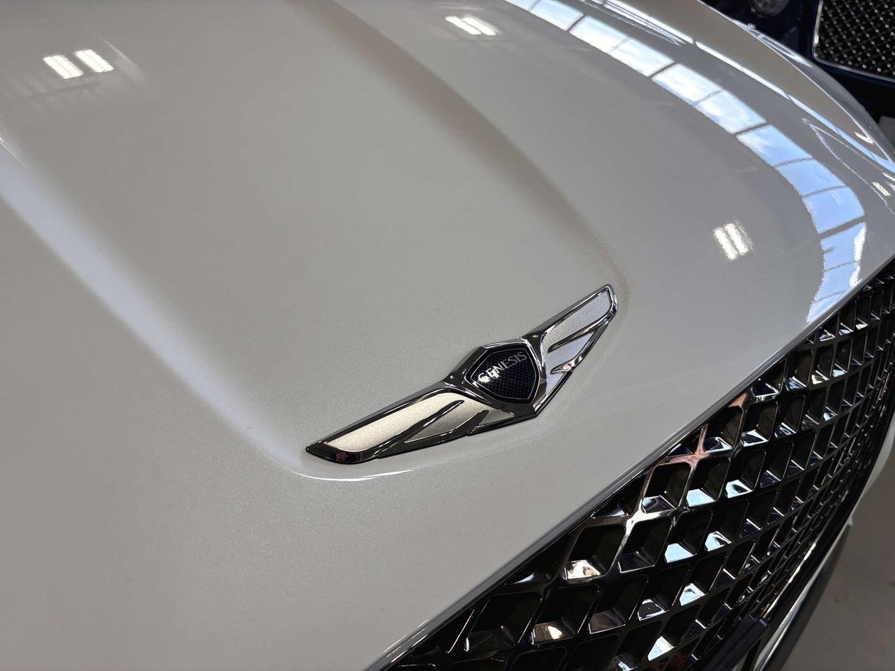 2025 Genesis GV70 2.5T Advanced|AWD|NAV|AMBIENT|LEATHER|PANO|TERRAIN Photo
