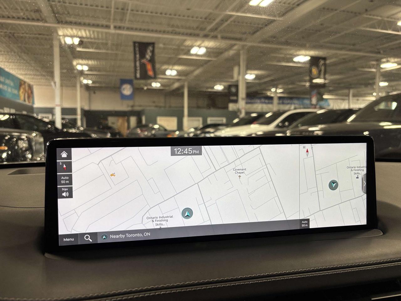 2025 Genesis GV70 2.5T Advanced|AWD|NAV|AMBIENT|LEATHER|PANO|TERRAIN Photo
