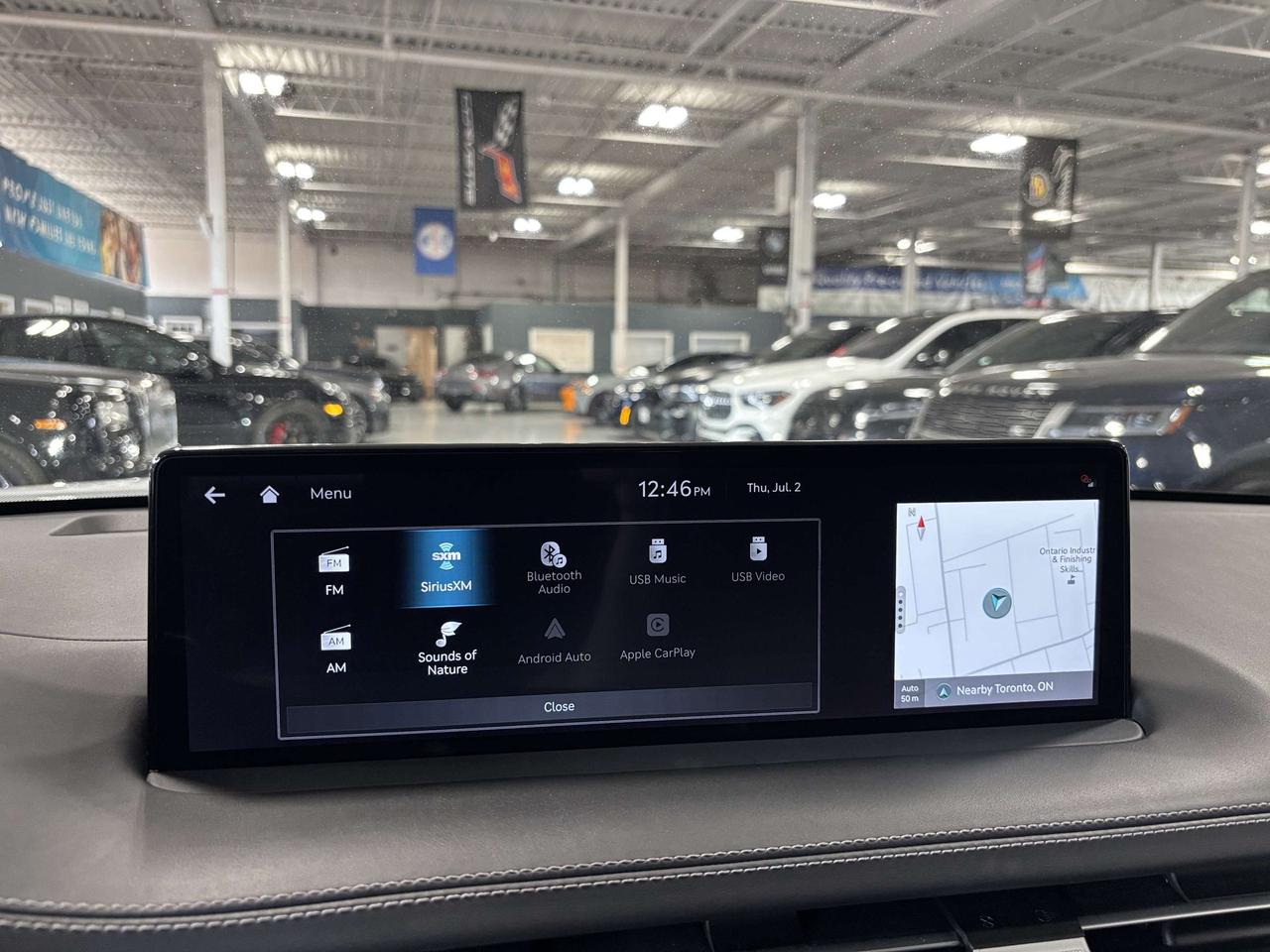 2025 Genesis GV70 2.5T Advanced|AWD|NAV|AMBIENT|LEATHER|PANO|TERRAIN Photo