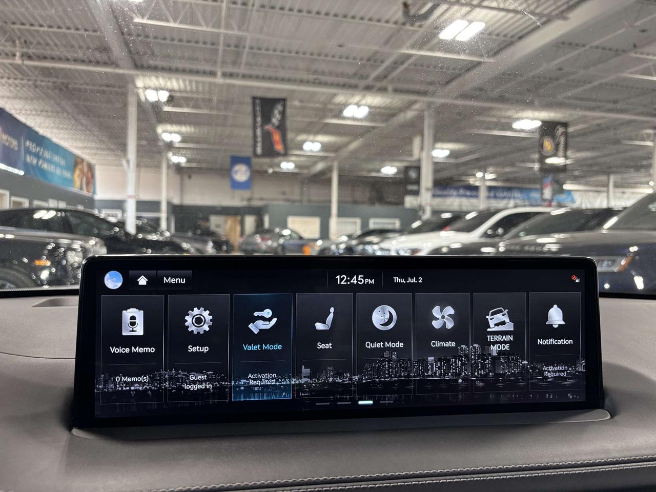 2025 Genesis GV70 2.5T Advanced|AWD|NAV|AMBIENT|LEATHER|PANO|TERRAIN Photo