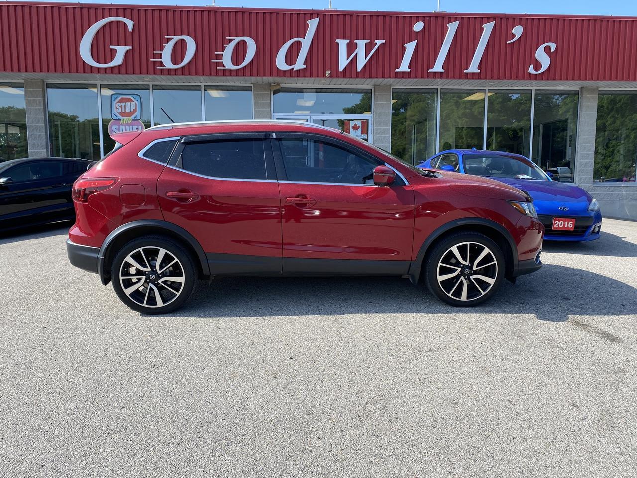 2018 Nissan Qashqai AWD SL, CLEAN CARFAX, LEATHER, REMOTE START!