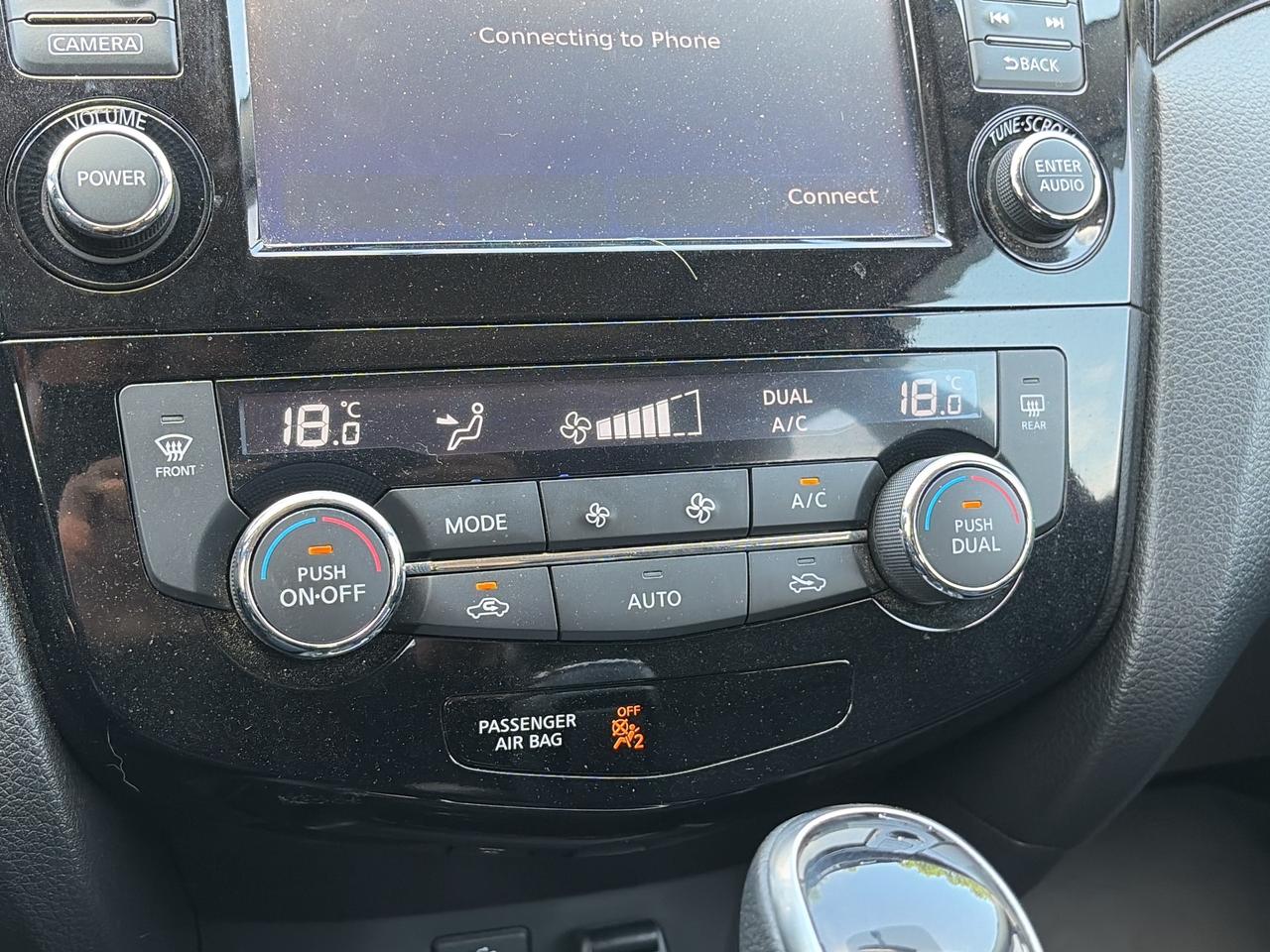 2018 Nissan Qashqai AWD SL, CLEAN CARFAX, LEATHER, REMOTE START! - Photo #17