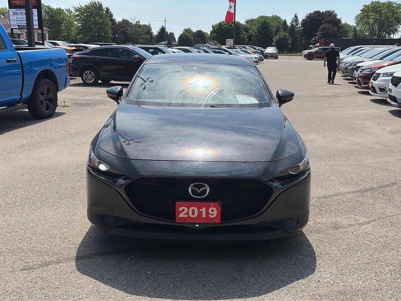 2019 Mazda MAZDA3 Sport GX MANUAL FWD, CLEAN CARFAX, HEATED SEATS! Photo