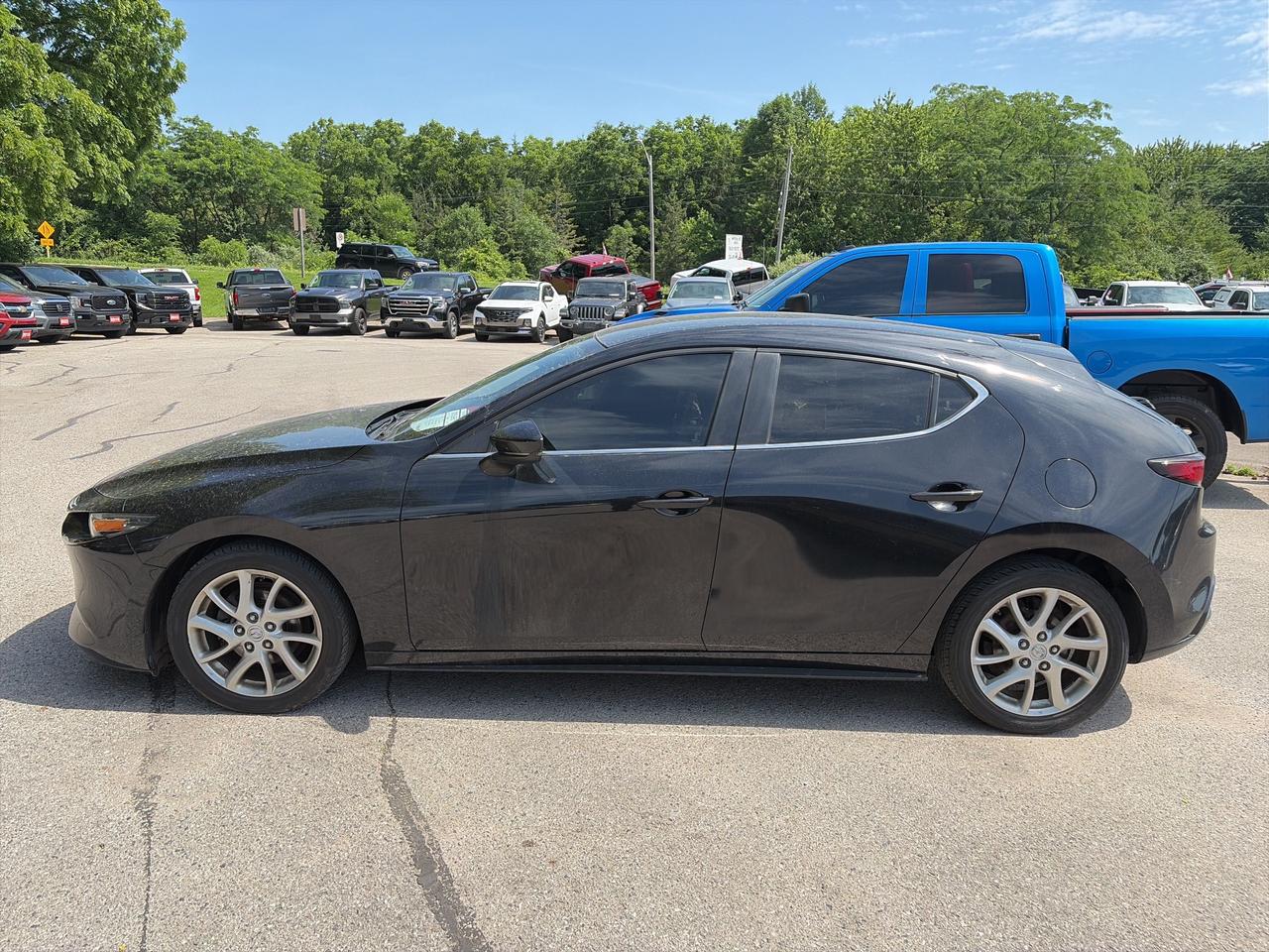 2019 Mazda MAZDA3 Sport GX MANUAL FWD, CLEAN CARFAX, HEATED SEATS! - Photo #5