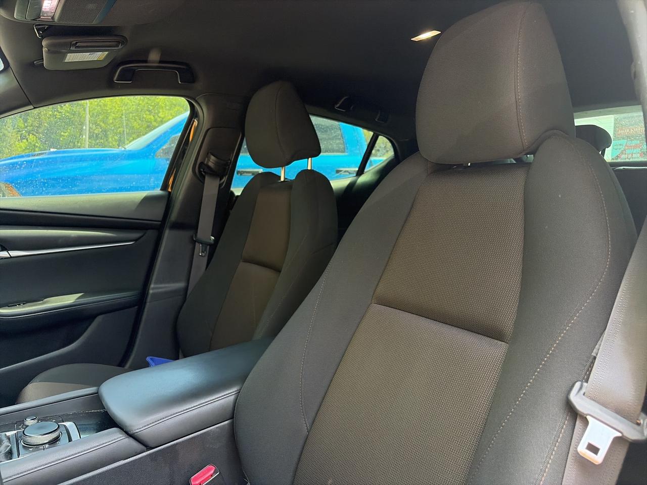 2019 Mazda MAZDA3 Sport GX MANUAL FWD, CLEAN CARFAX, HEATED SEATS! Photo