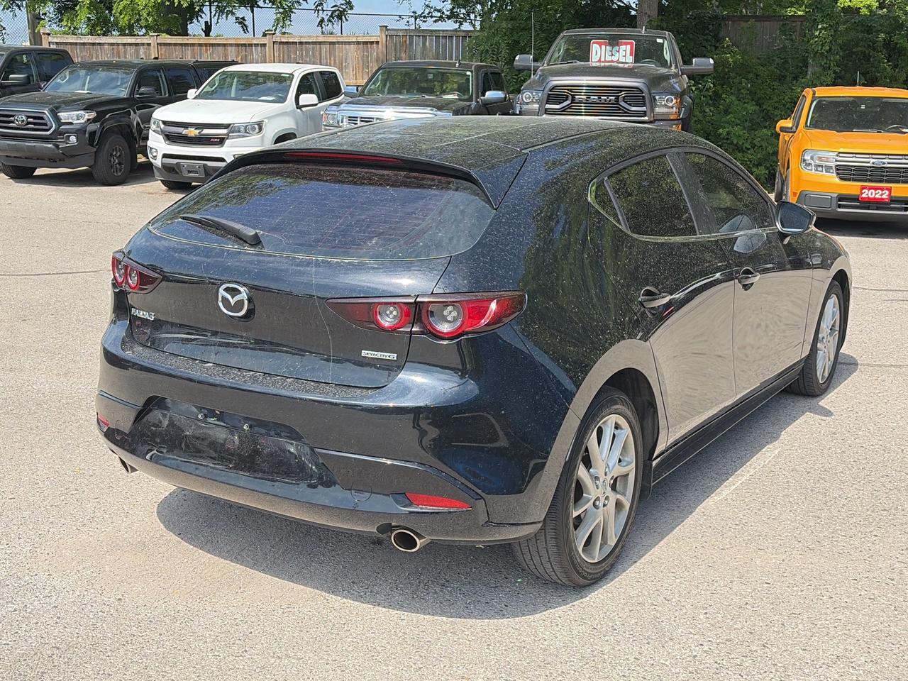 2019 Mazda MAZDA3 Sport GX MANUAL FWD, CLEAN CARFAX, HEATED SEATS! Photo