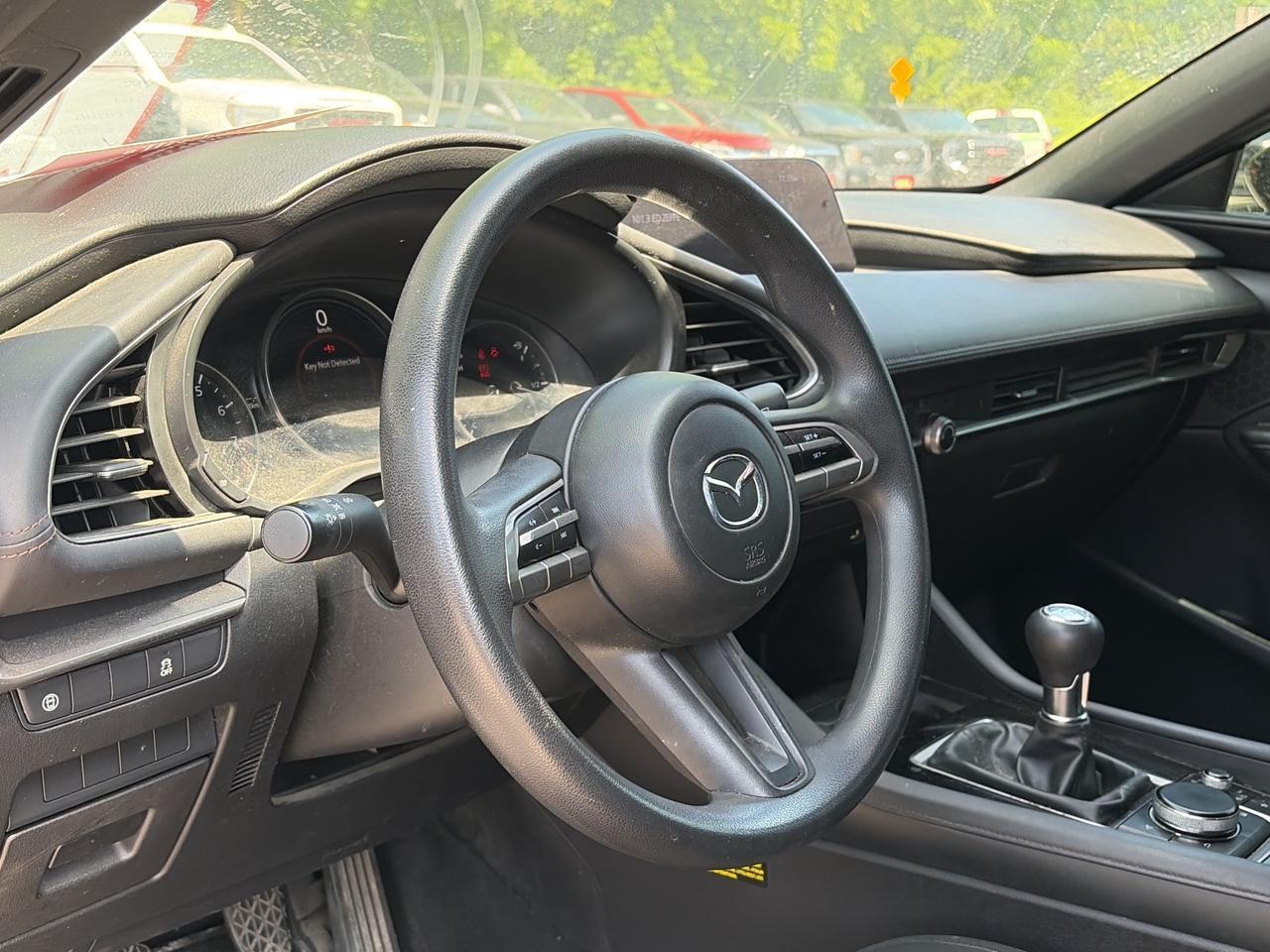 2019 Mazda MAZDA3 Sport GX MANUAL FWD, CLEAN CARFAX, HEATED SEATS! Photo