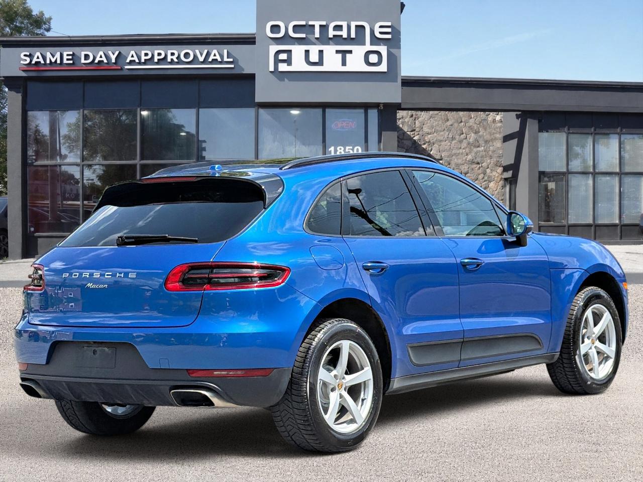 2018 Porsche Macan S Photo4