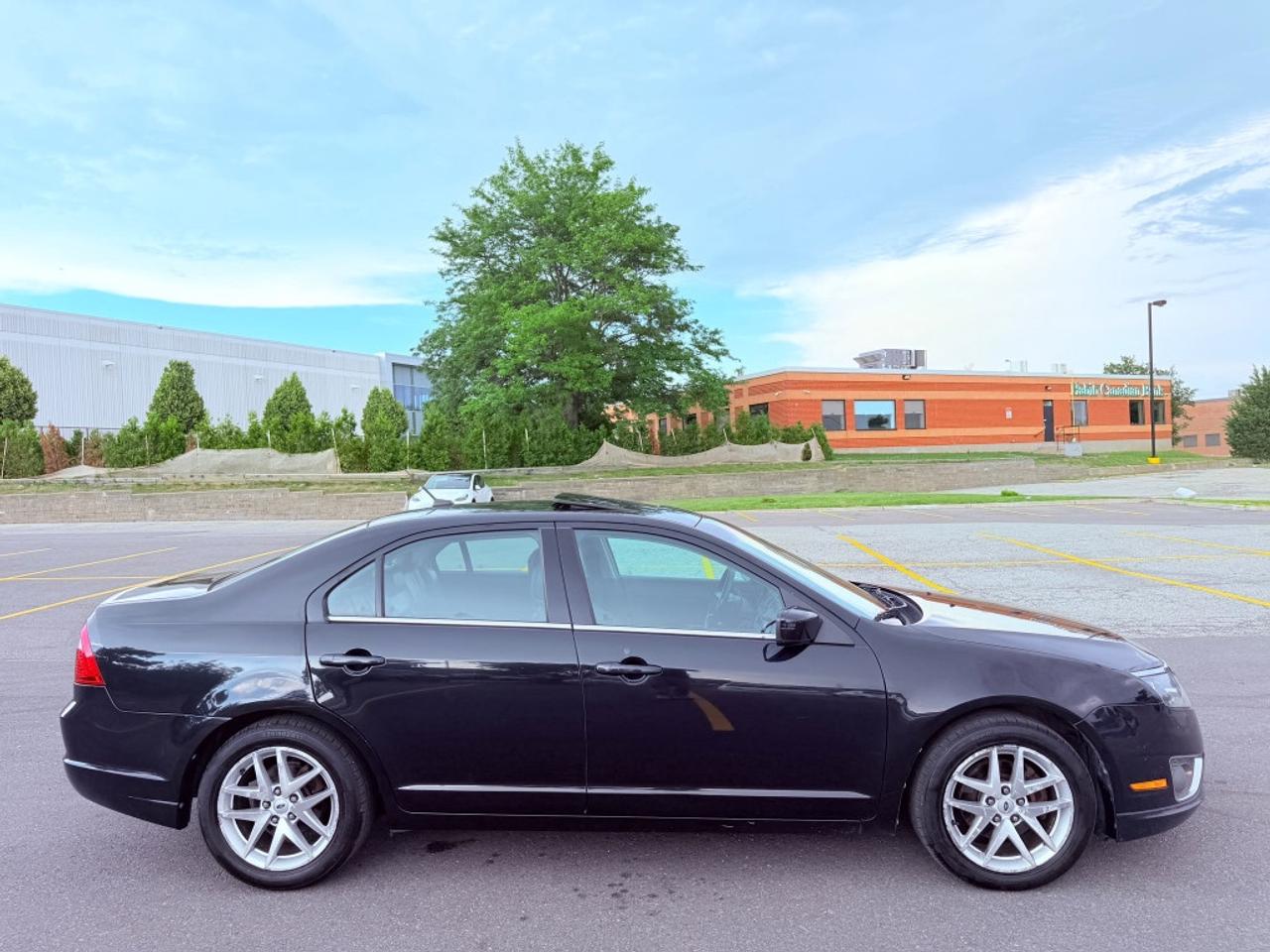 2012 Ford Fusion SEL 4dr Sedan Automatic Photo