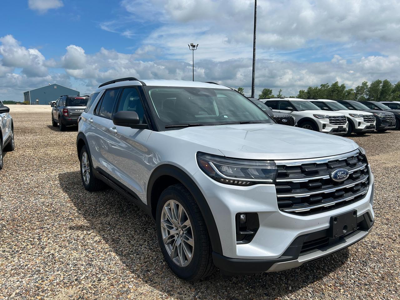 2026 Ford Explorer ACTIVE W/200A PKG 4WD 200A Photo