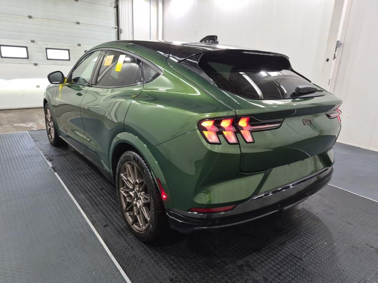 2025 Ford Mustang Mach-E GT Photo3