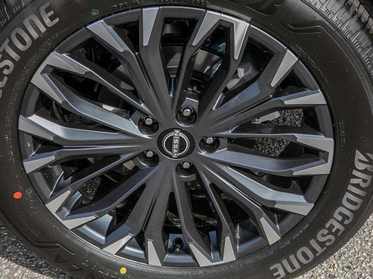 2026 Nissan Rogue Platinum  - Leather Seats Photo