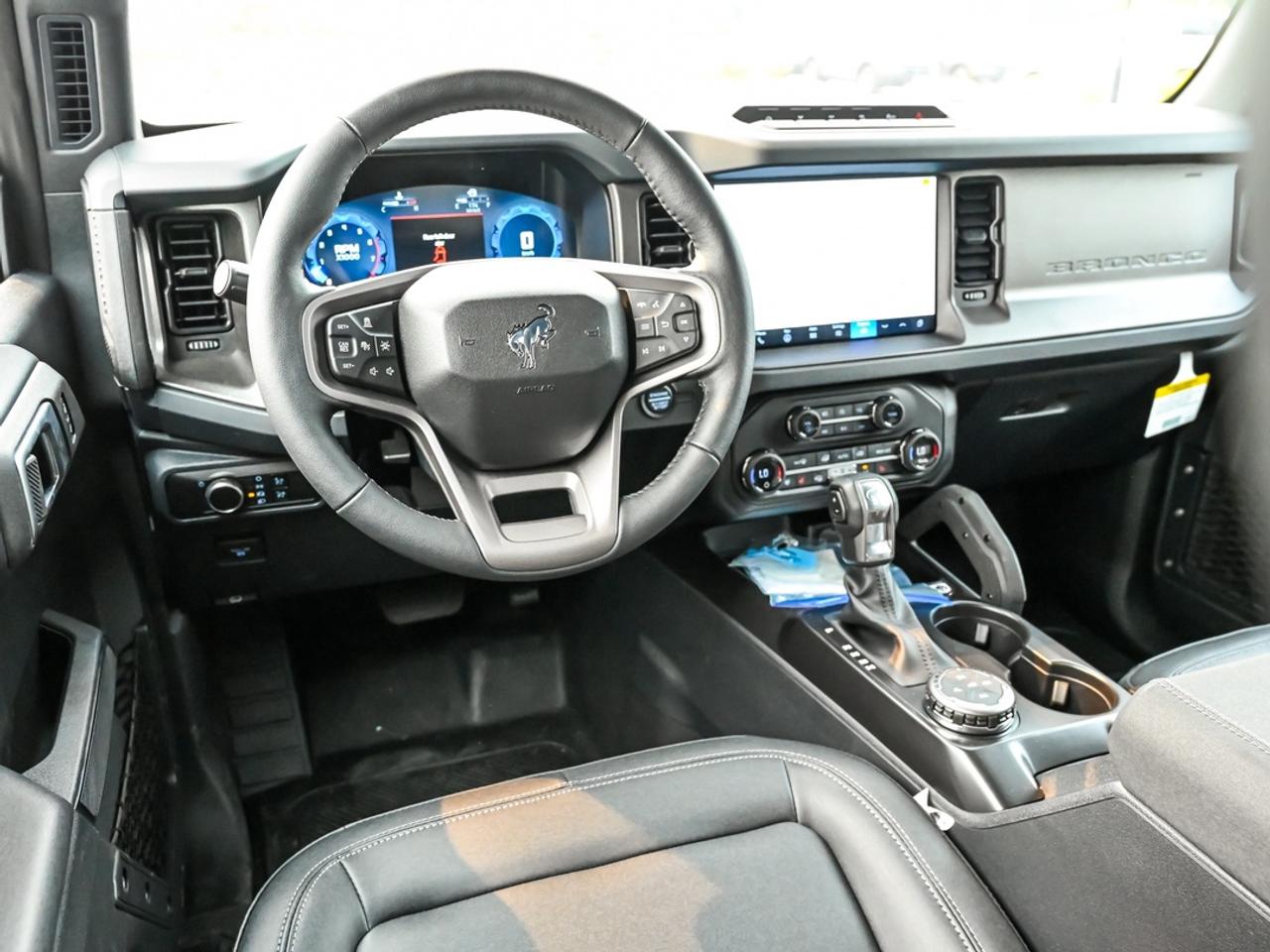 2026 Ford Bronco Badlands Photo