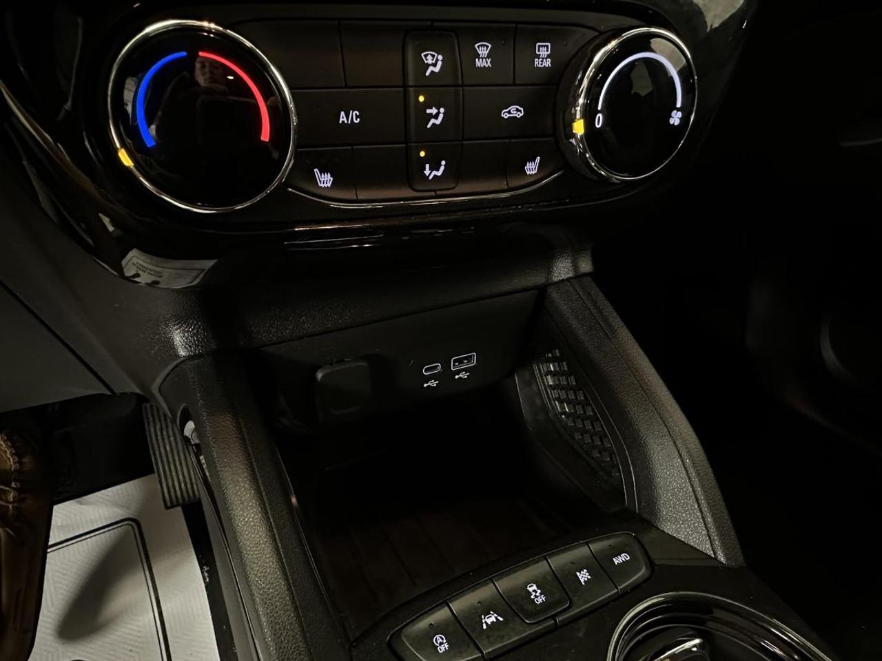 2024 Chevrolet TrailBlazer AWD 4dr LT Photo
