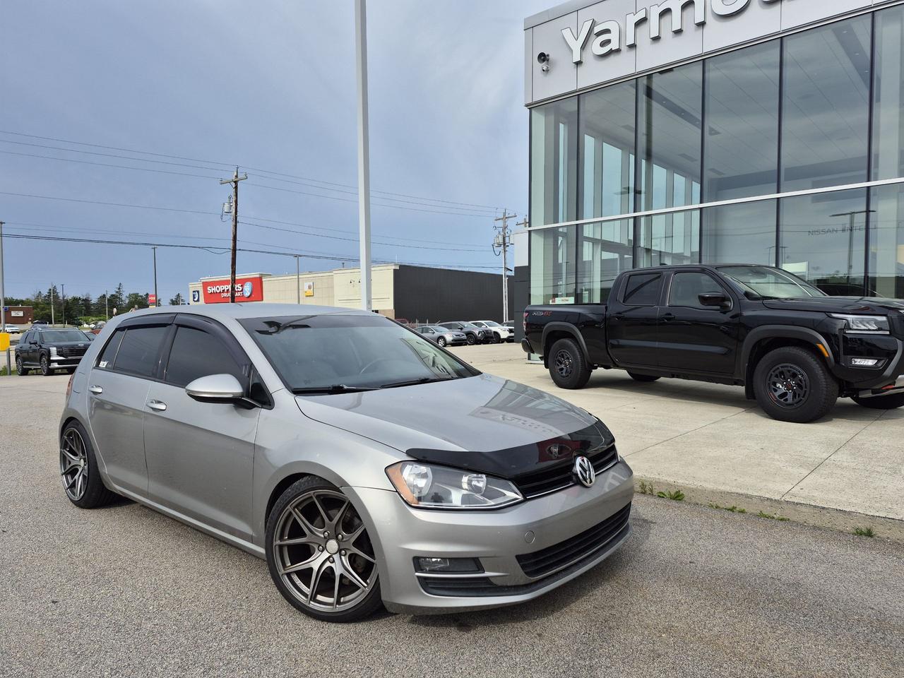 2016 Volkswagen Golf Trendline 1.8T TSI, MANUAL TRANSMISSION