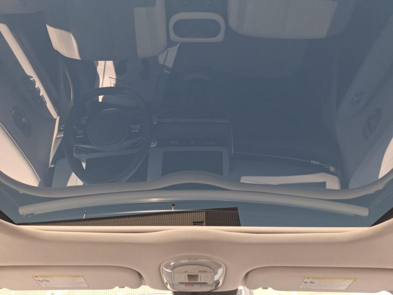2022 Hyundai IONIQ 5 Ultimate Long Range AWD | Leather | Pano Sunroof | Heated + Cooled Seats | Remote Park Assist & More Photo