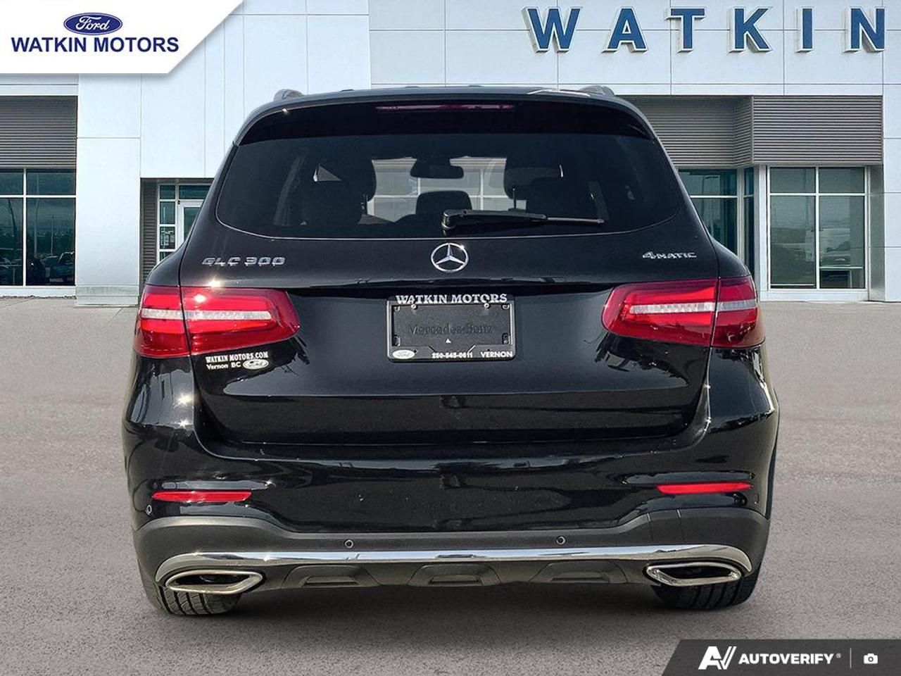 2018 Mercedes-Benz GLC 300 Photo3