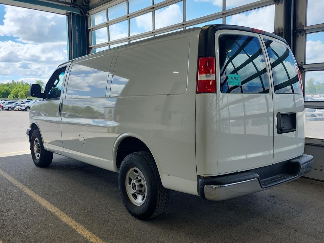 Used 2020 GMC Savana Cargo Van 2500 for sale in Waterloo, ON