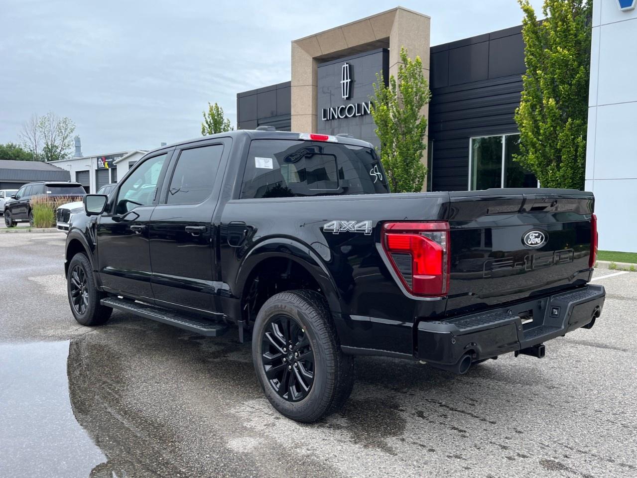 2026 Ford F-150 XLT 4WD SuperCrew 5.5' Box Photo2