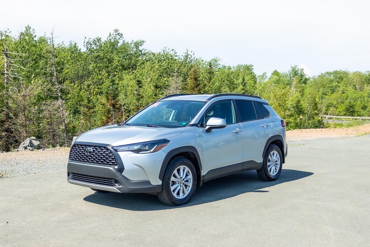 2022 Toyota Corolla Cross LE AWD