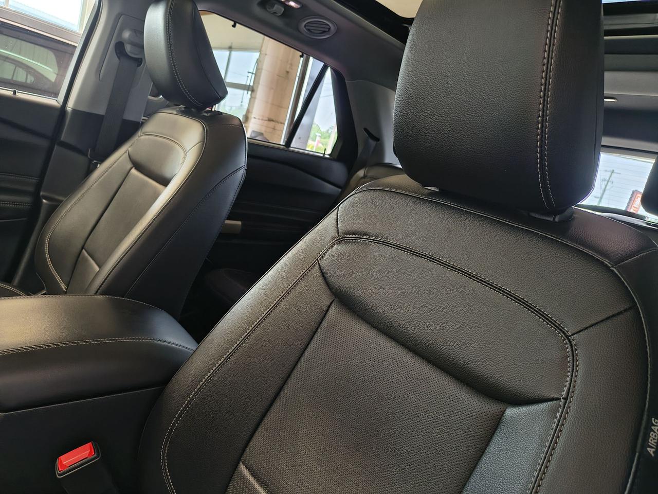 2022 Ford Explorer LIMITED Photo0