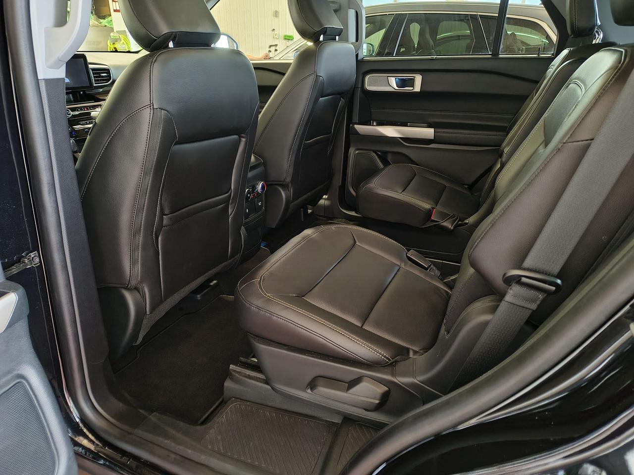 2022 Ford Explorer LIMITED Photo