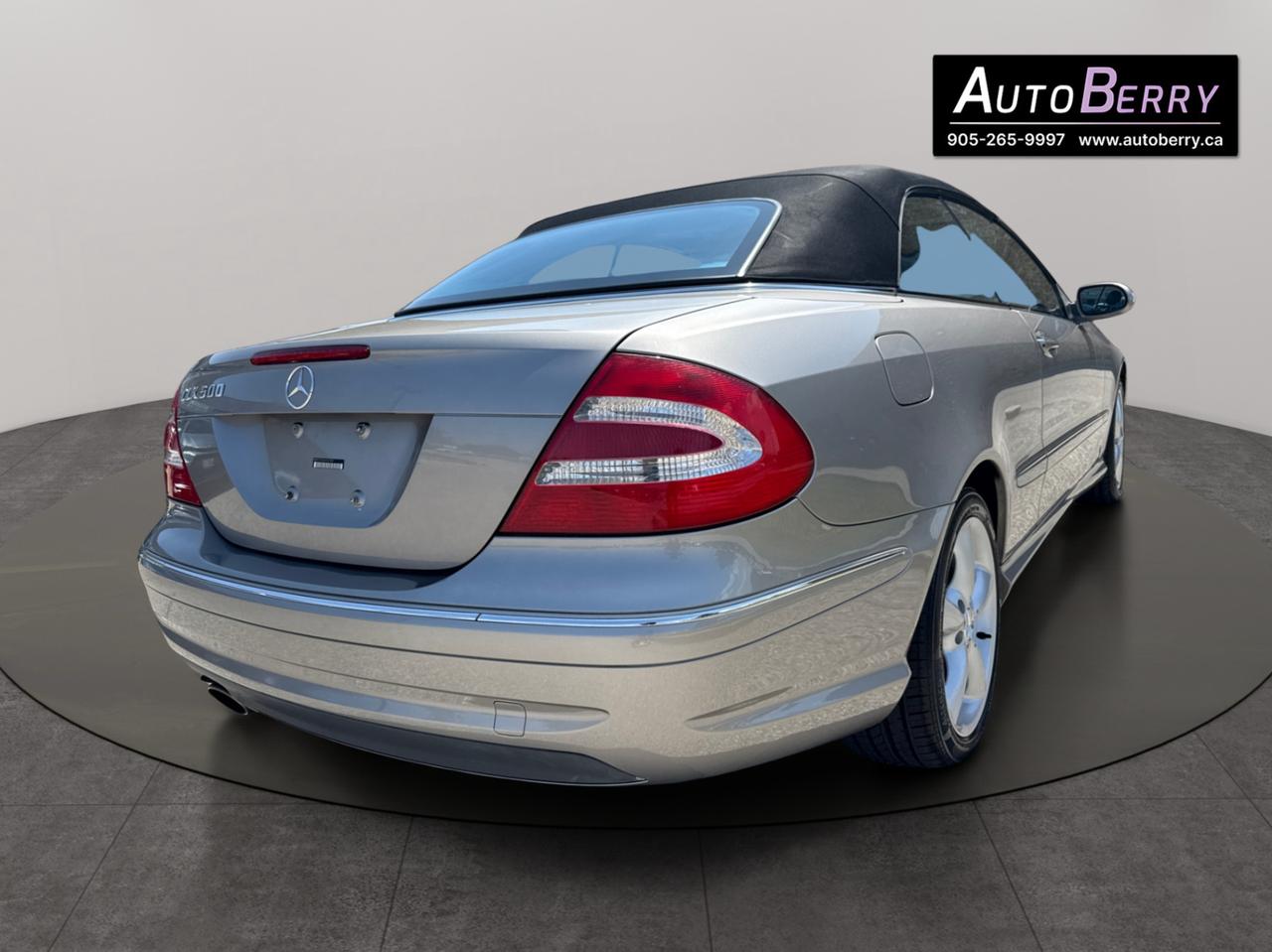 2004 Mercedes-Benz CLK 2dr Cabriolet 5.0L Photo