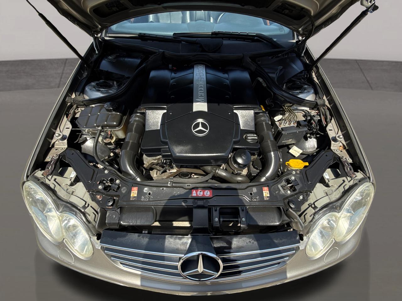 2004 Mercedes-Benz CLK 2dr Cabriolet 5.0L Photo
