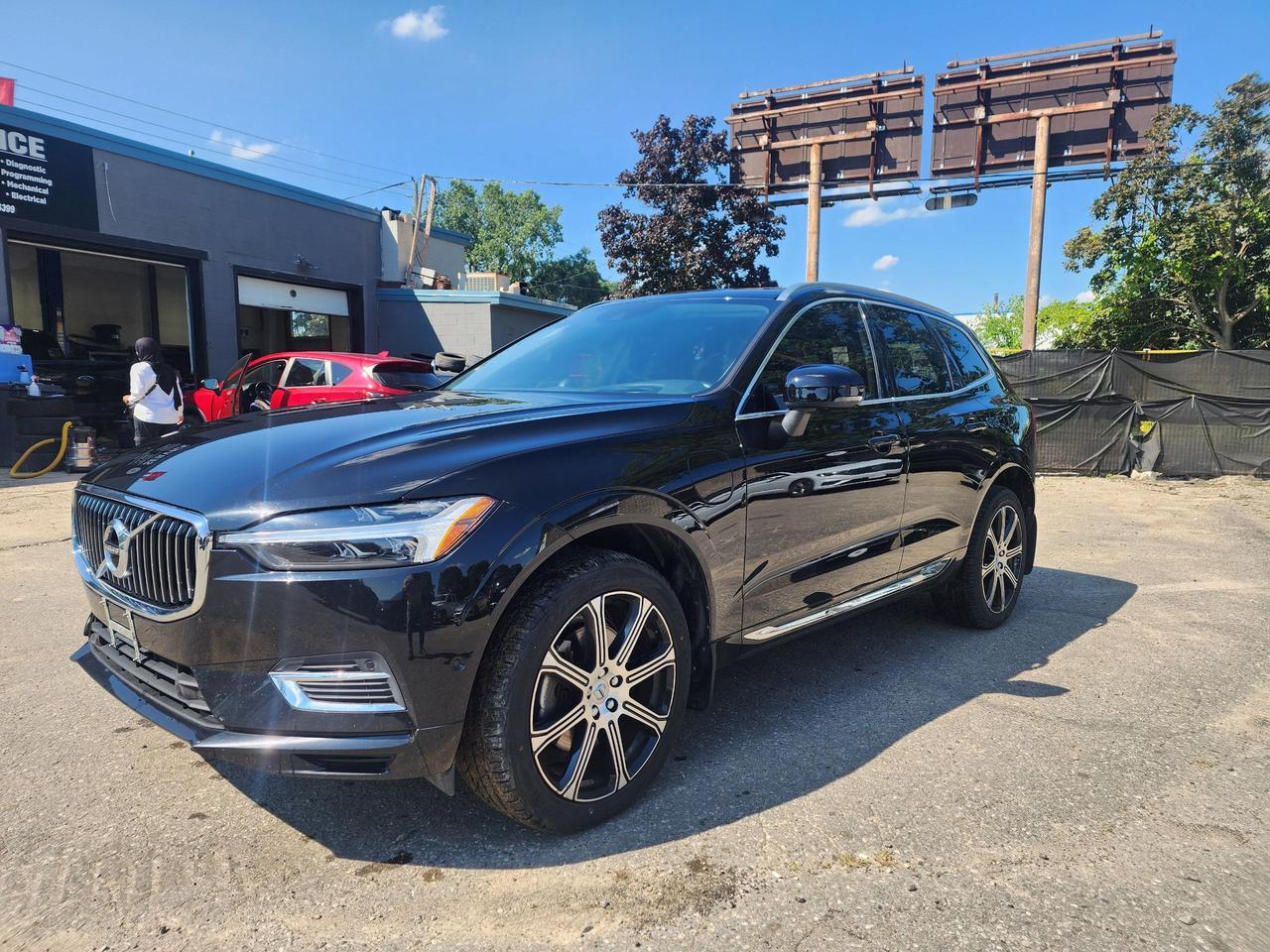 <p class=isSelectedEnd><strong>We are under construction, but open and committed as ever to continue sourcing quality vehicles to sell our customers at fair prices.&nbsp;&nbsp;</strong></p><p class=isSelectedEnd>Luxury, safety, and efficiency come together in this stunning <strong>2021 Volvo XC60 Inscription Recharge AWD</strong>. This <strong>mint condition</strong> SUV comes with a <strong>clean CARFAX</strong>, <strong>no accidents</strong>, and runs and drives like new.</p><p class=isSelectedEnd>The Inscription trim offers Volvos highest level of refinement, while the <strong>plug-in hybrid powertrain</strong> delivers impressive performance, exceptional fuel economy, and the confidence of <strong>AWD</strong> for every season.</p><p class=isSelectedEnd><strong>Key Features:</strong><br>✔ Plug-In Hybrid (Recharge) Powertrain<br>✔ All-Wheel Drive (AWD)<br>✔ Premium Leather Interior<br>✔ Heated Front & Rear Seats<br>✔ Heated Steering Wheel<br>✔ Panoramic Sunroof<br>✔ 360&deg; Surround View Camera<br>✔ Adaptive Cruise Control<br>✔ Pilot Assist Semi-Autonomous Driving<br>✔ Blind Spot Monitoring<br>✔ Apple CarPlay & Android Auto<br>✔ Navigation<br>✔ Power Tailgate<br>✔ Premium Alloy Wheels<br>✔ LED Headlights<br>✔ Keyless Entry & Push-Button Start</p><p class=isSelectedEnd>Volvo has earned its reputation for industry-leading safety, Scandinavian luxury, and exceptional craftsmanship. The XC60 Inscription combines elegant design with cutting-edge technology, making it one of the most desirable luxury SUVs in its class.</p><p class=isSelectedEnd>If youre looking for a premium SUV thats <strong>accident-free, meticulously maintained, and loaded with features</strong>, this XC60 is an outstanding opportunity.</p><p><strong>Clean CARFAX. No accidents. Mint condition. Luxury without compromise.</strong></p><h4><span style=color: #3a3a3a; font-family: Roboto, sans-serif; font-size: 12pt; background-color: #ffffff;>Why buy from Carwise Canada:</span></h4><h4><span style=color: #3a3a3a; font-family: Roboto, sans-serif; font-size: 12pt; background-color: #ffffff;>-Family Owned Business, we do not work on commissions. Straight forward, pressure free, and fully transparent enviornment is what we are about.&nbsp;</span></h4><h4><span style=color: #3a3a3a; font-family: Roboto, sans-serif; font-size: 12pt; background-color: #ffffff;>-All vehicles are detailed, with a safety certificate, a fresh oil change and with 30 day or 1500km guarantee, which ever comes first .</span></h4><h4><span style=color: #3a3a3a; font-family: Roboto, sans-serif; font-size: 12pt; background-color: #ffffff;>-Finance Option Available, fees apply</span></h4><h4><span style=color: #3a3a3a; font-family: Roboto, sans-serif; font-size: 12pt; background-color: #ffffff;>-Extended Warranties available for Purchase</span></h4><p><span style=color: #3a3a3a; font-family: Roboto, sans-serif; font-size: 12pt; background-color: #ffffff;><strong><span style=color: #3a3a3a; font-family: Roboto, sans-serif; font-size: 12pt; background-color: #ffffff;>-Delivery options available, applicable fees apply.&nbsp; </span></strong></span></p><h4><span style=color: #3a3a3a; font-family: Roboto, sans-serif; font-size: 12pt; background-color: #ffffff;>-Cash Price or Finance Price is the same! We price to sell!!</span></h4><p><strong><span style=color: #3a3a3a; font-family: Roboto, sans-serif; font-size: 12pt; background-color: #ffffff;>-Awarded Best Price Dealer 2026 by Autotrader.&nbsp; </span></strong></p><p>&nbsp;</p><p>&nbsp;</p><p>&nbsp;</p><p>&nbsp;</p><p>&nbsp;</p><p>&nbsp;</p><p>&nbsp;</p><p>&nbsp;</p>