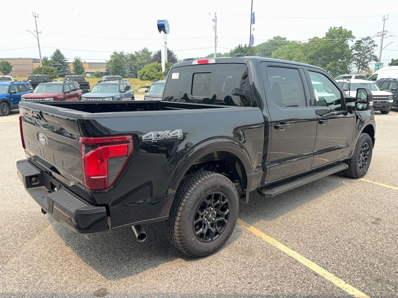 2026 Ford F-150 XLT HYBRID, TOW/HAUL PKG, BED UTILITY PKG, Photo4