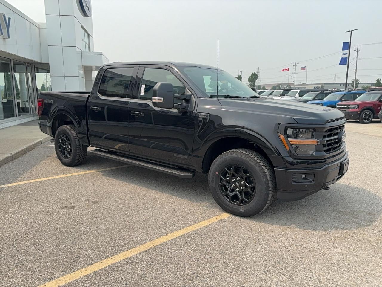 2026 Ford F-150 XLT HYBRID, TOW/HAUL PKG, BED UTILITY PKG, Photo2