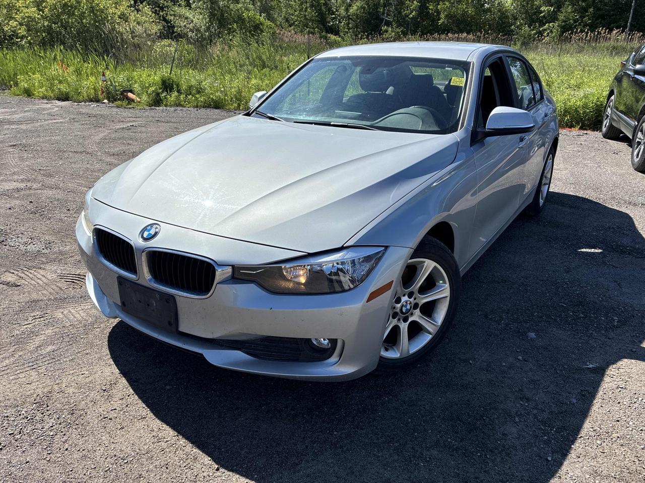 2012 BMW 3 Series 320i - MANUAL!!! ONLY 38,000KM!!! LOADED! LEATHER! Photo3