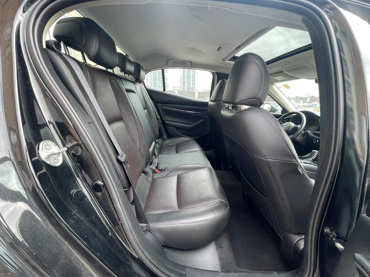 2024 Mazda MAZDA3 GT w/Turbo| CLEAN CARFAX| NO CLAIMS| Photo