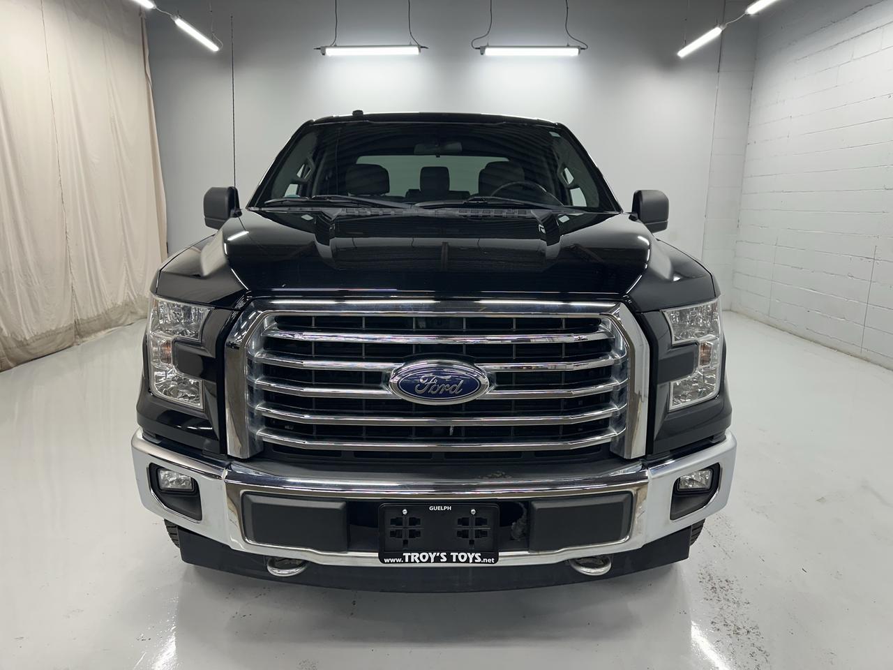 2017 Ford F-150 XLT Photo2