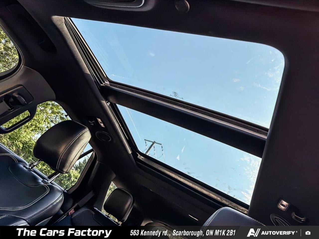 2020 Ford Explorer ST 4WD No Accident 400 HP Twin-Turbo Apple CarPlay Photo