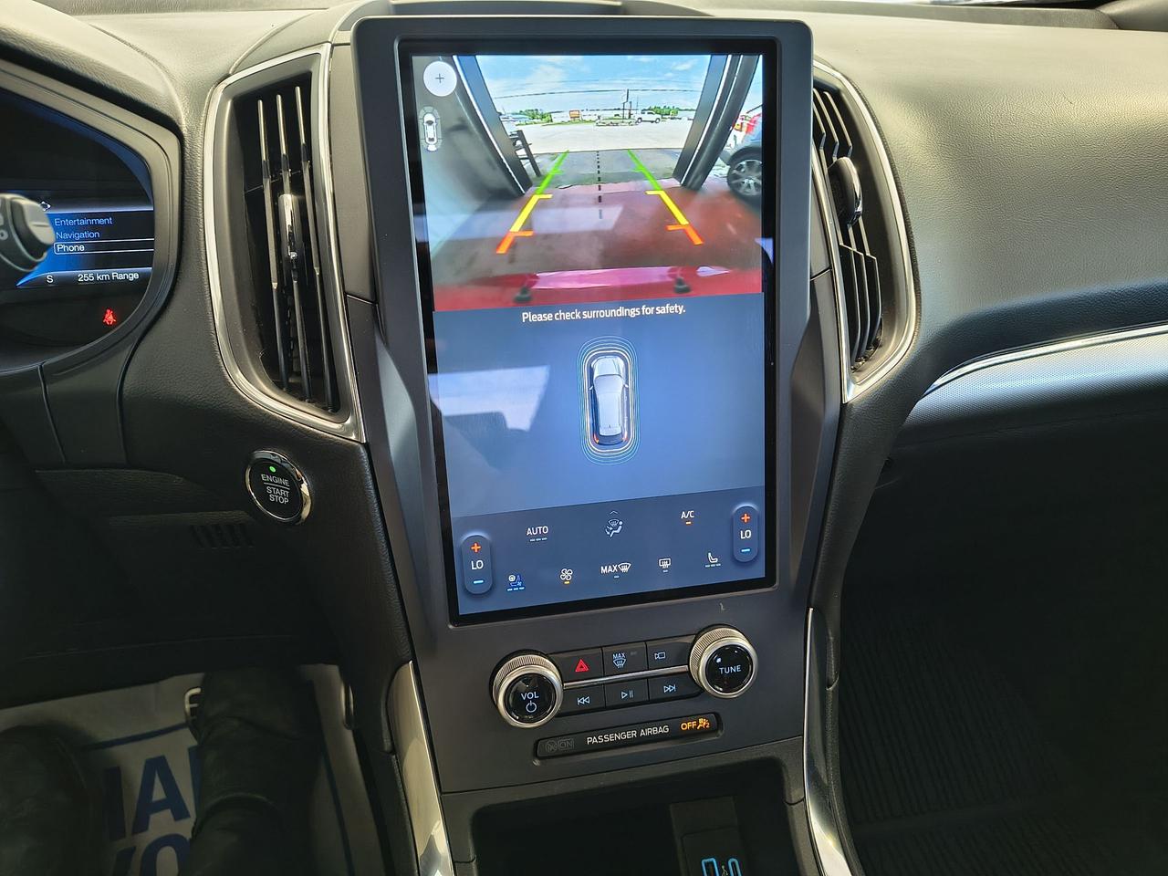 2022 Ford Edge ST Photo0