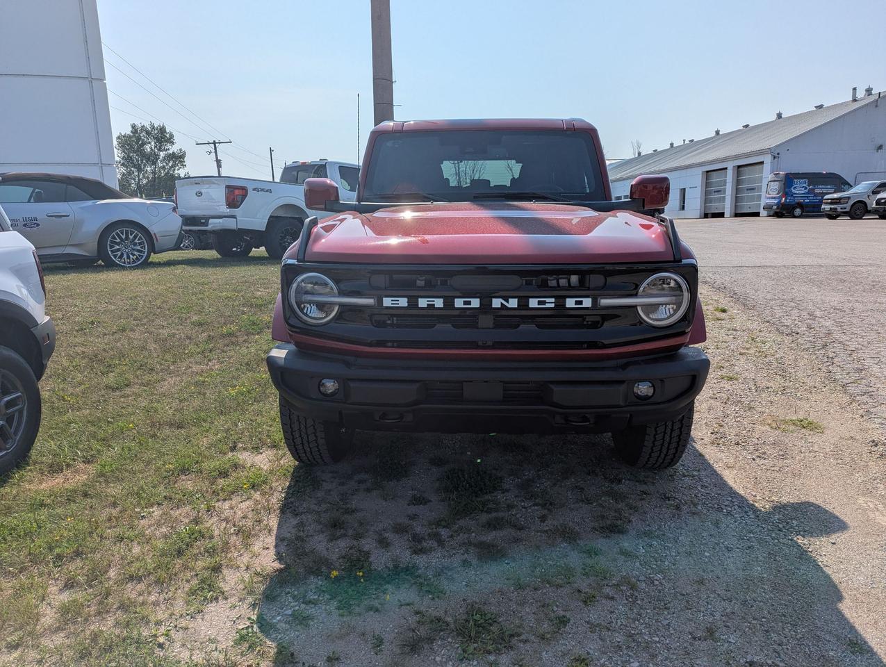2026 Ford Bronco Outer Banks 4X4 Photo1