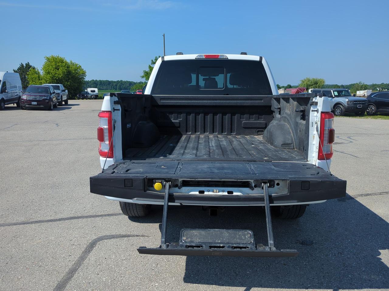 2023 Ford F-150 Lariat 4WD SuperCrew 6.5' Box Photo