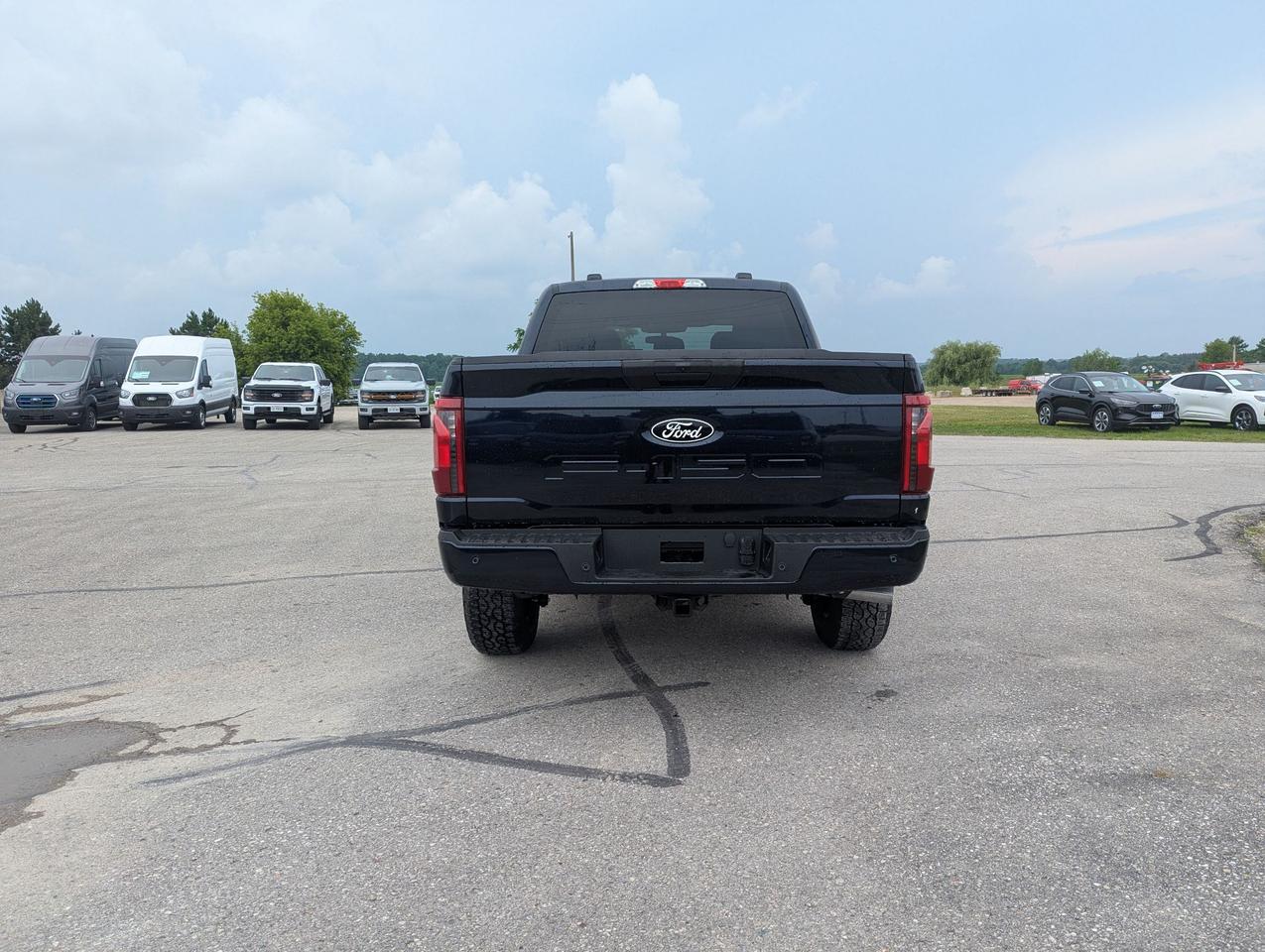 2026 Ford F-150 XLT SuperCrew 301A 4x4 Photo4