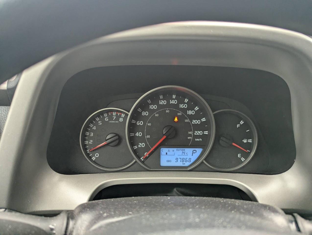 2016 Toyota RAV4 LE Photo