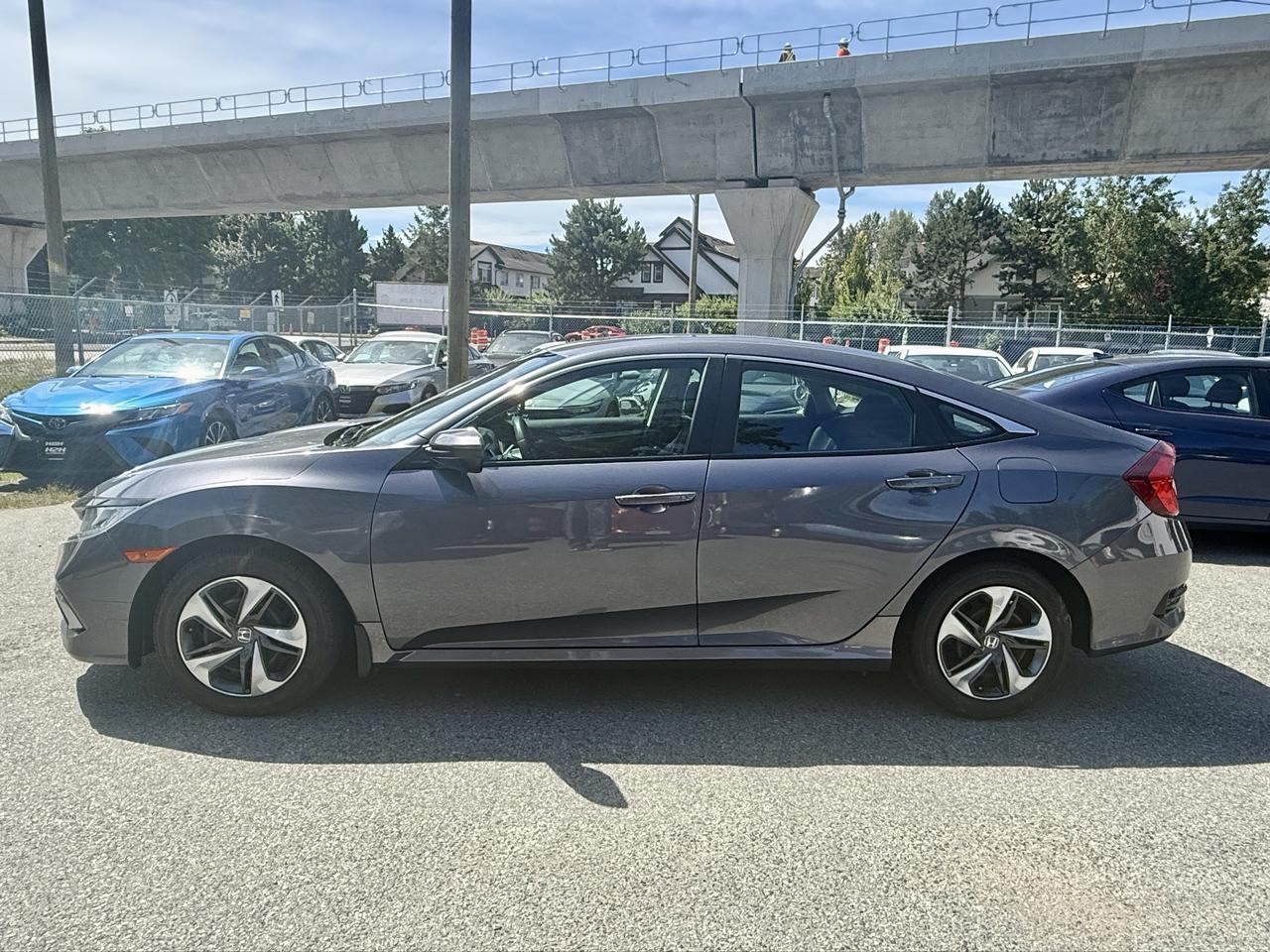2020 Honda Civic FINANCING AVAILABLE Photo8