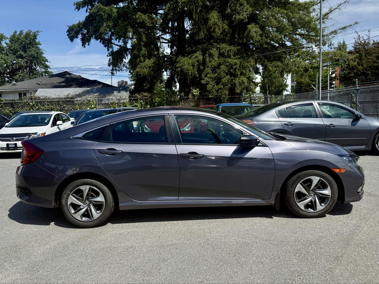 2020 Honda Civic FINANCING AVAILABLE Photo4