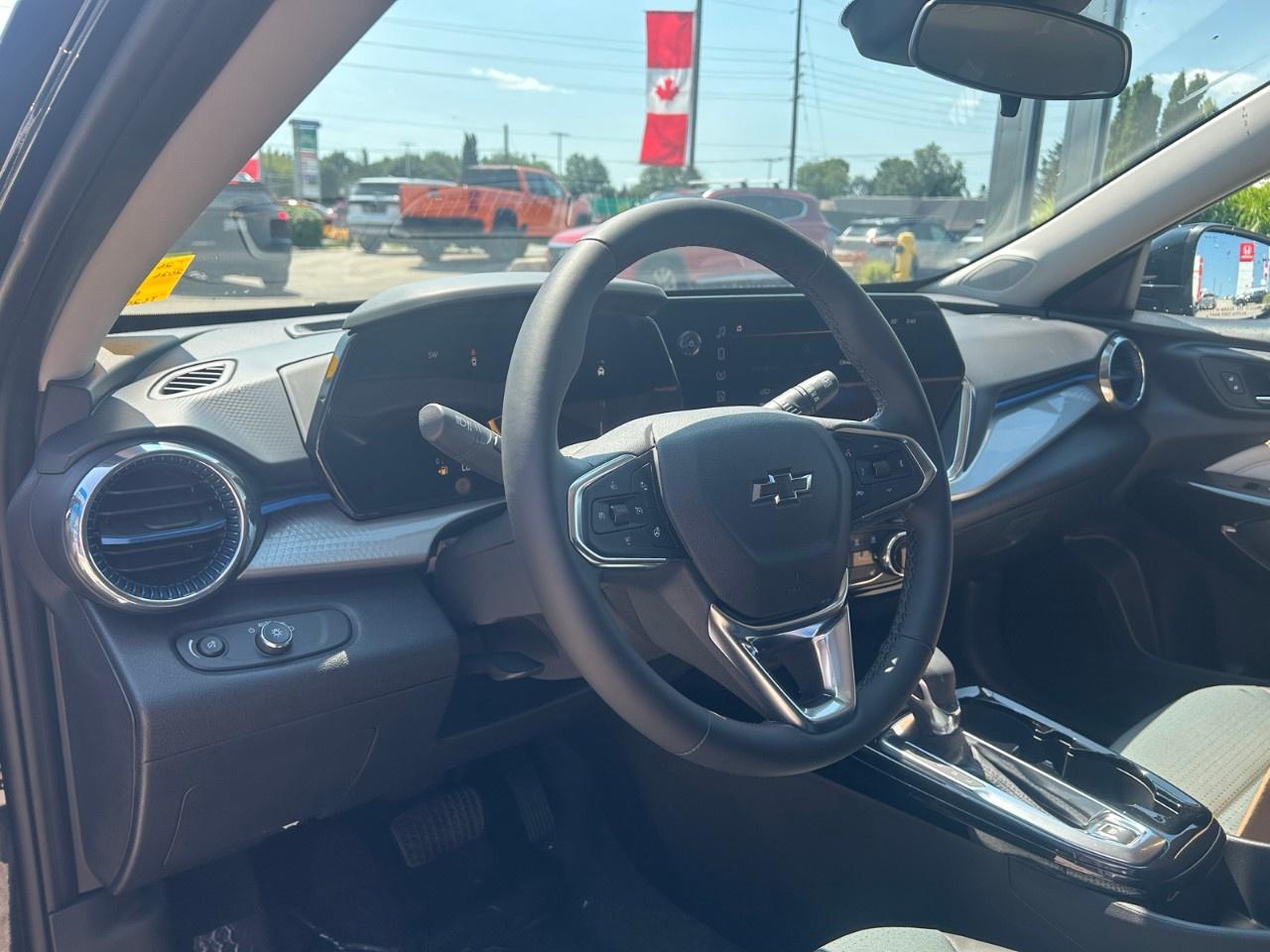 2026 Chevrolet Trax Fwd 4dr Lt Photo