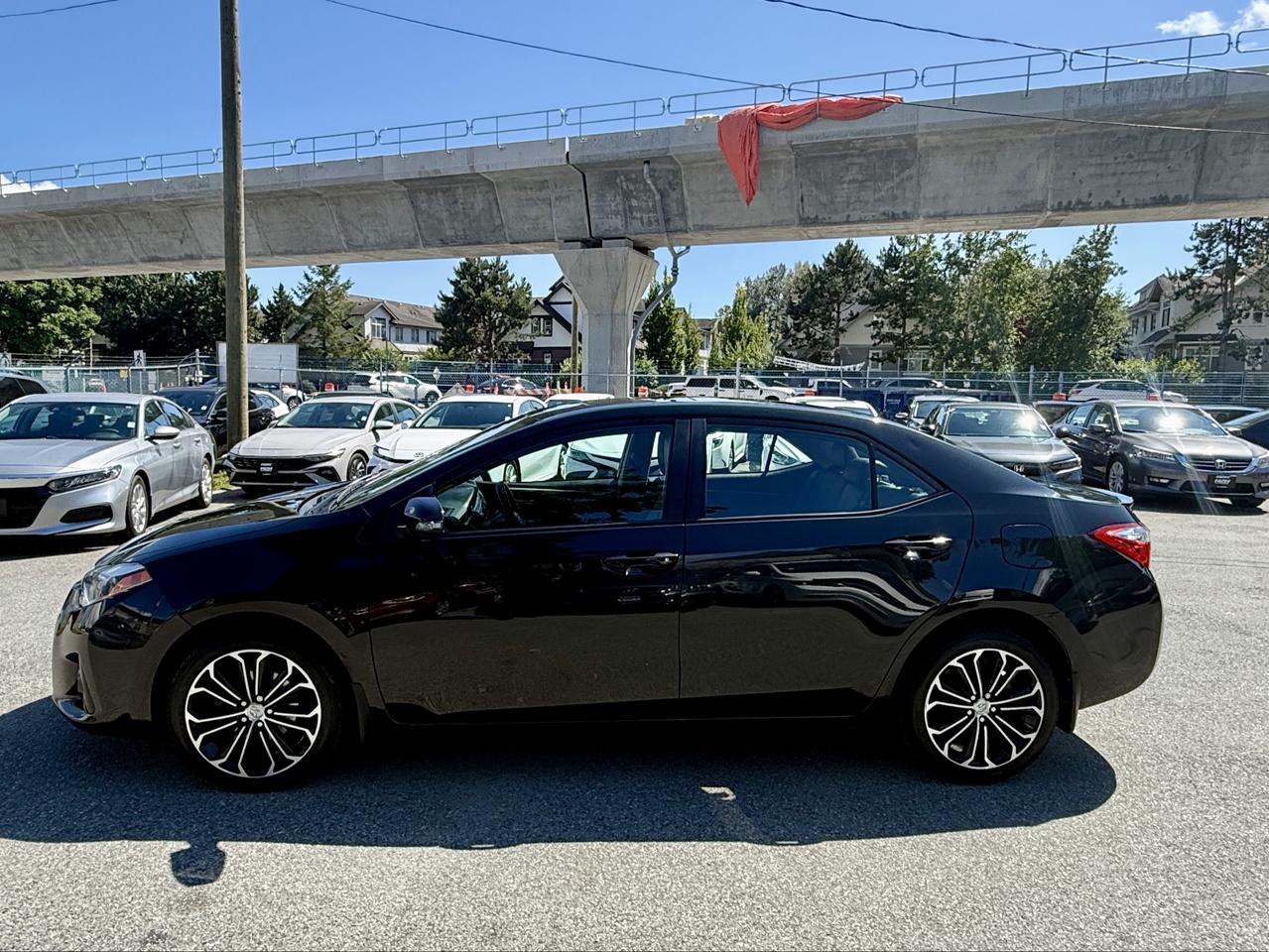 2014 Toyota Corolla FINANCING AVAILABLE Photo8