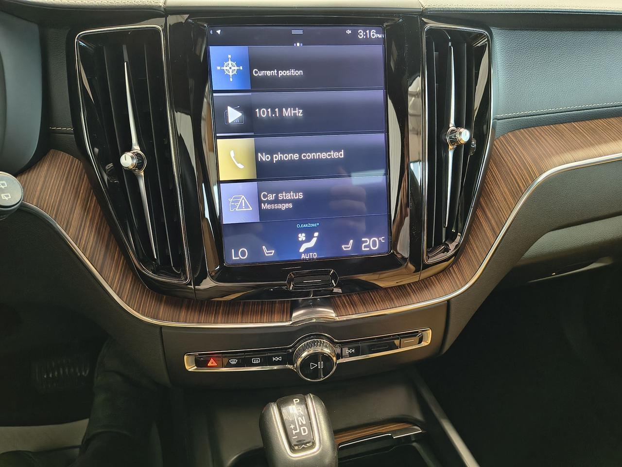 2020 Volvo XC60 Inscription Photo