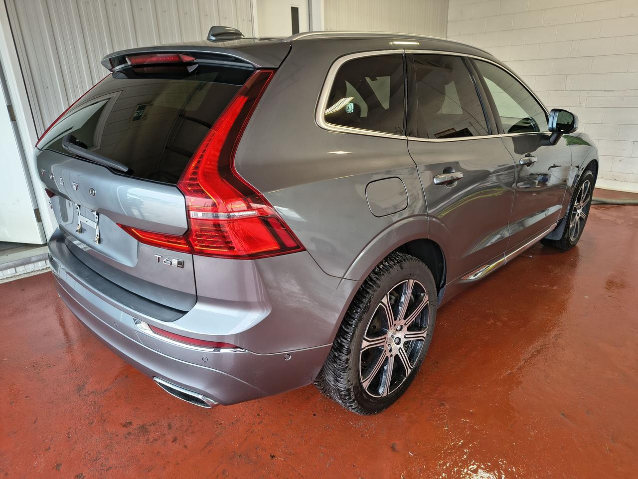 2020 Volvo XC60 Inscription Photo0