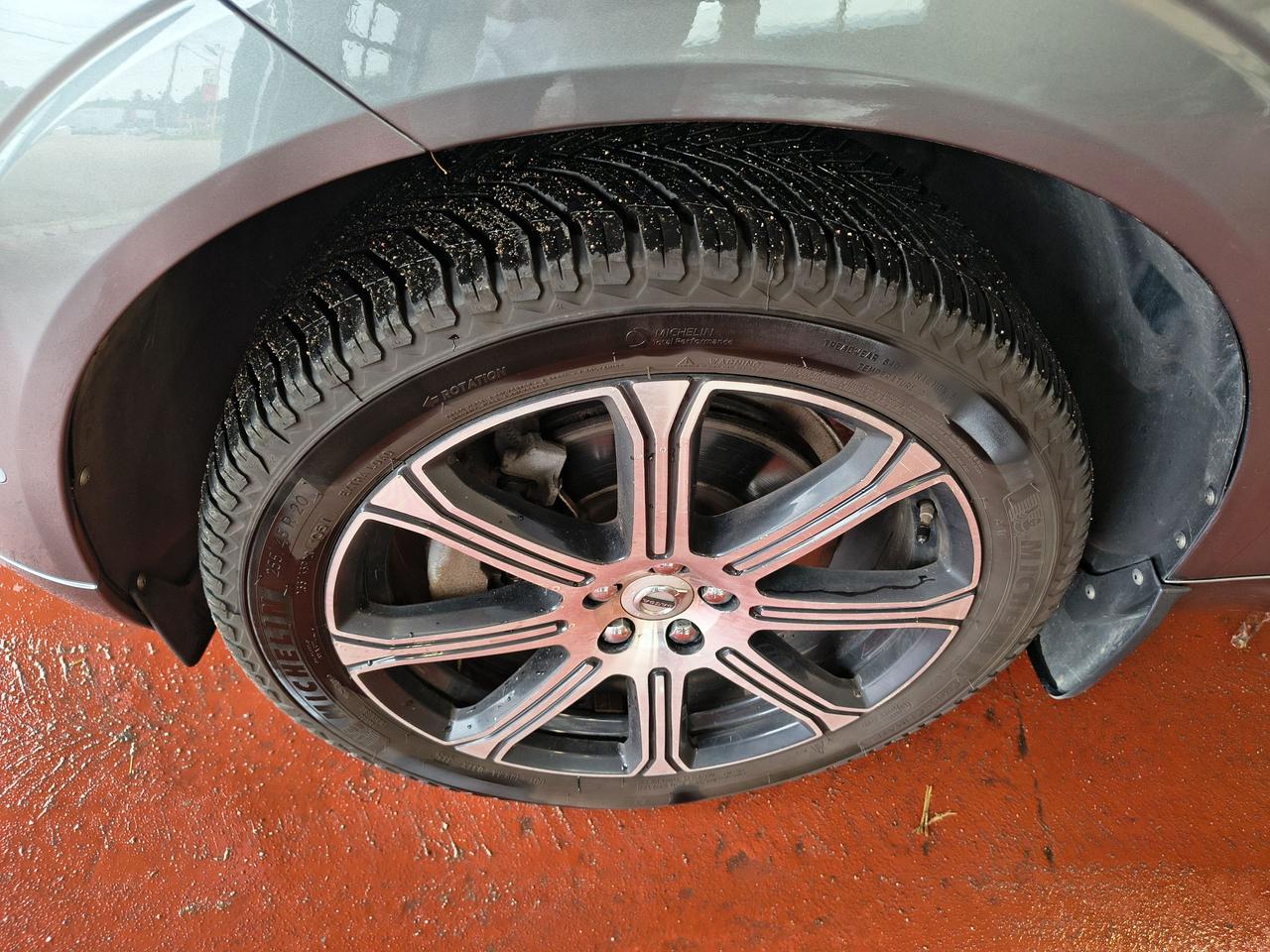 2020 Volvo XC60 Inscription Photo0