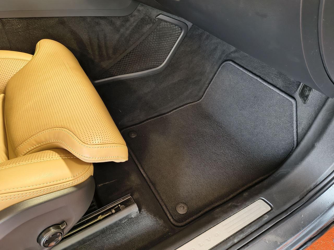 2020 Volvo XC60 Inscription Photo0